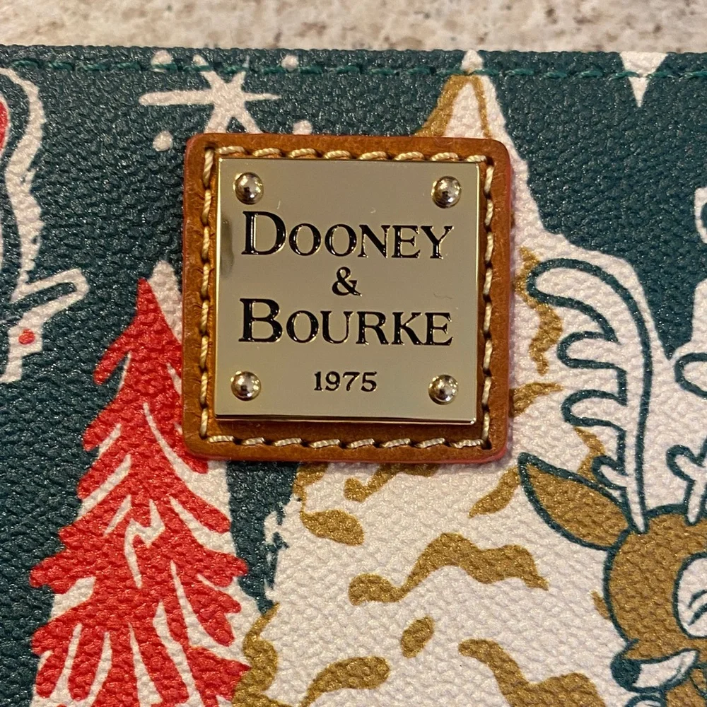 NWT Disney Dooney & Bourke Wallet - Picture 11 of 13